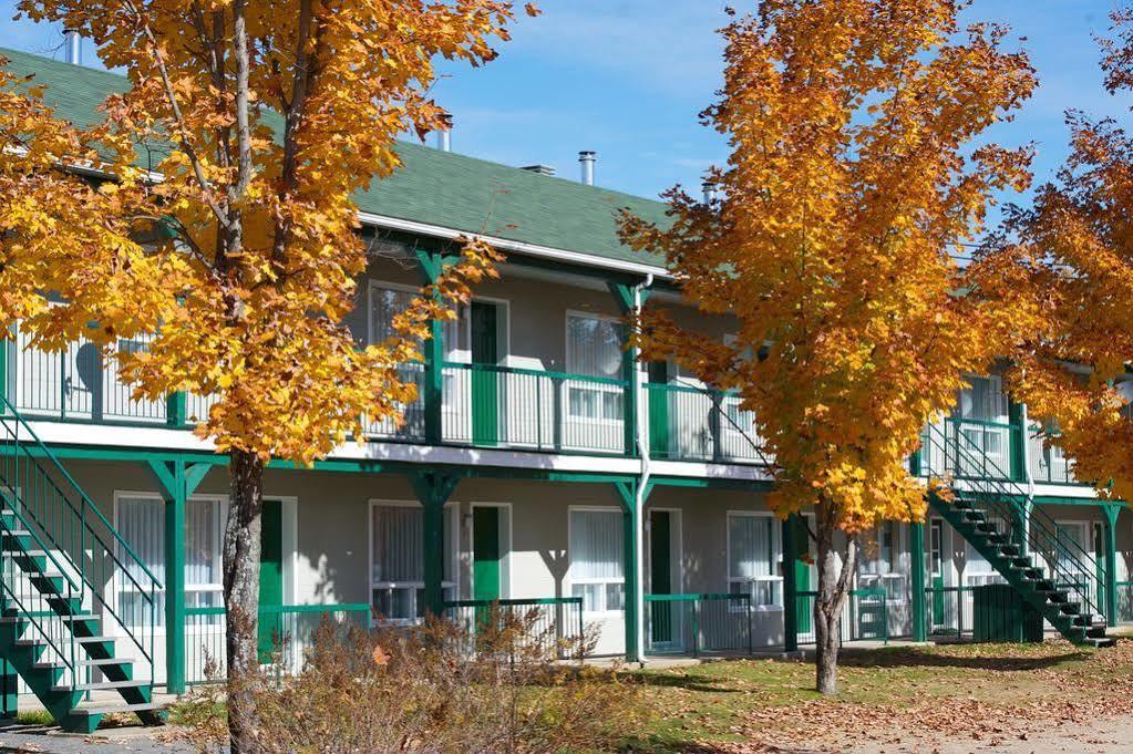 Floribell Station Touristique Hotel Trois-Rivieres Bagian luar foto